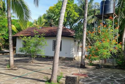 3 Bed House with En Suite at Kanamai - 2