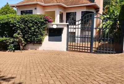 4 Bed Townhouse with En Suite at Runda Gardens - 2