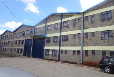 12,912 ft² Warehouse with Service Charge Included in Industrial Area - 4