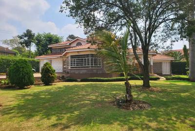 5 Bed House with En Suite in Runda - 2