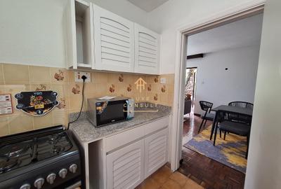 Furnished 1 Bed Apartment with En Suite in State House - 4