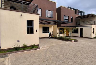 4 Bed Villa with En Suite at Ruaka