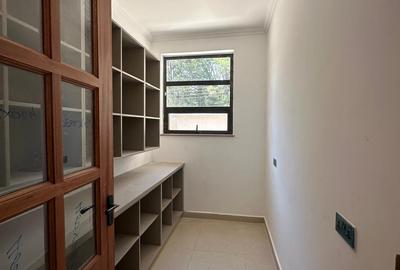 5 Bed House with En Suite in Karen - 4