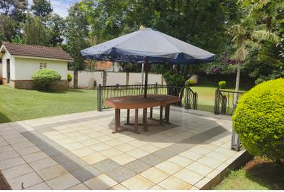 5 Bed House with En Suite in Runda - 4