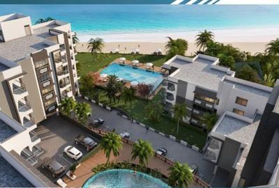 Serviced 3 Bed Apartment with En Suite at Links Road - 3