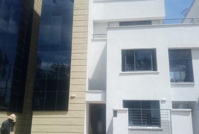 4 Bed Townhouse with En Suite in Lavington