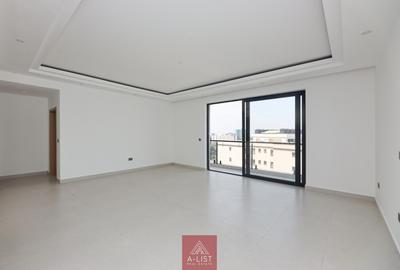 3 Bed Apartment with En Suite at Brookside Drive - 2
