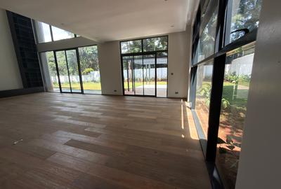 5 Bed Townhouse with En Suite in Runda - 3