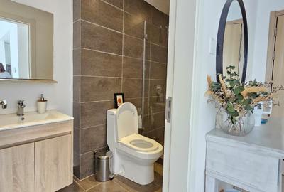 Serviced 1 Bed Apartment with En Suite in Lavington - 4