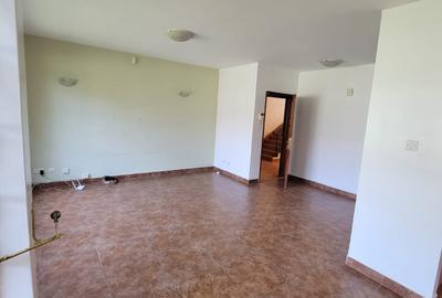 2 Bed Apartment with En Suite in Westlands Area - 4