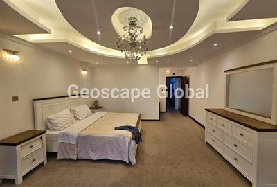 5 Bed House with En Suite in Runda - 4