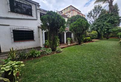 4 Bed Townhouse with En Suite in Kilimani
