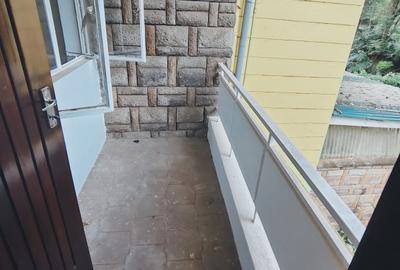 3 Bed House with Garden in Dennis Pritt - 2