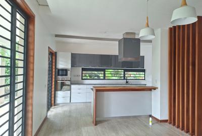 3 Bed Villa with En Suite at Off Redhill Road - 4