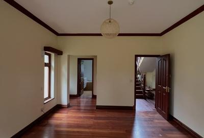 3 Bed Villa with En Suite in Kitisuru - 4