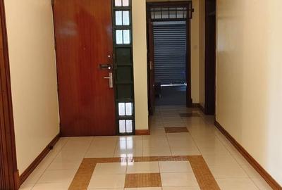 5 Bed House with En Suite at Nyari Central - 3