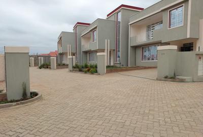 4 Bed Townhouse with En Suite at Muigai