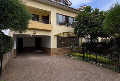 5 Bed Townhouse with En Suite in Lavington