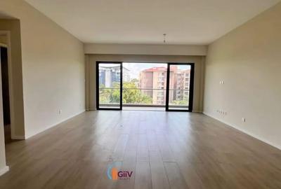2 Bed Apartment with En Suite in Riverside - 3