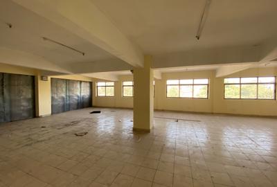 500 ft² Office with Service Charge Included at Park Road