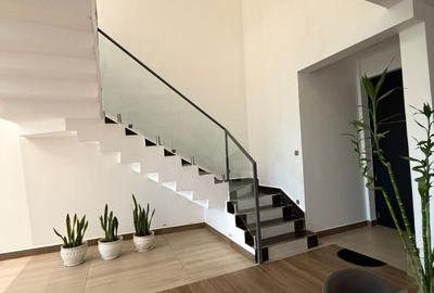 4 Bed Apartment with En Suite at Parklands - 2