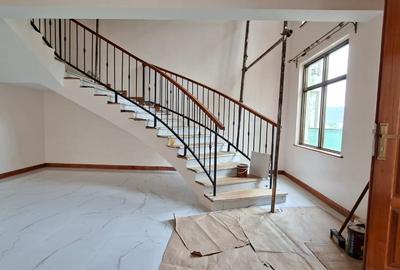 4 Bed House with En Suite in Nyari - 4