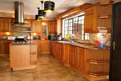 5 Bed Villa with En Suite in Lavington - 3