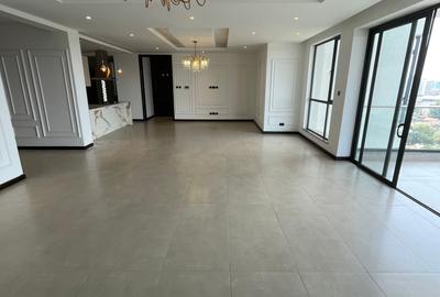 3 Bed Apartment with En Suite in Riverside - 4