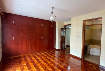3 Bed Apartment with En Suite at Mbaazi Avenue - 4