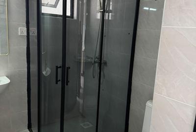 1 Bed Apartment with Gym in Kilimani - 2