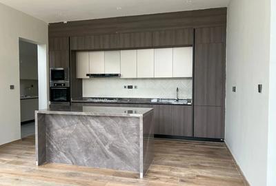3 Bed Townhouse with En Suite in Runda - 3