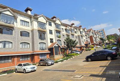 3 Bed Apartment with En Suite at Riverside Drive - 2