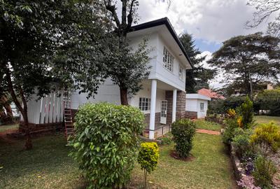3 Bed House with En Suite at Lavington - 2