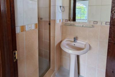 4 Bed Townhouse with En Suite at Amboseli Lane - 4