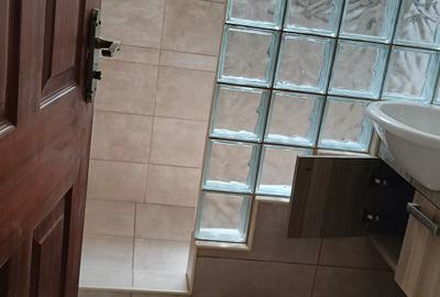 4 Bed Townhouse with En Suite at Greenwood Drive - 4