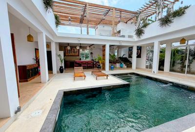 3 Bed Villa with En Suite in Watamu - 2