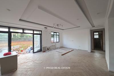 4 Bed House with Garden in Runda - 3