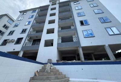 3 Bed Apartment with En Suite at Beach Road - 2