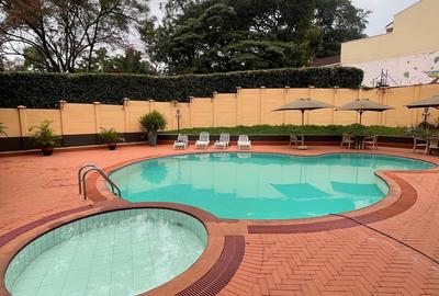 3 Bed Apartment with En Suite in Lavington - 3