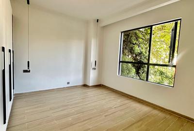 1 Bed Apartment with En Suite in Westlands Area - 2