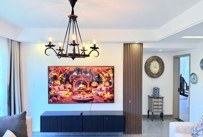 Furnished 2 Bed Apartment with En Suite at Riverside Drive - 4