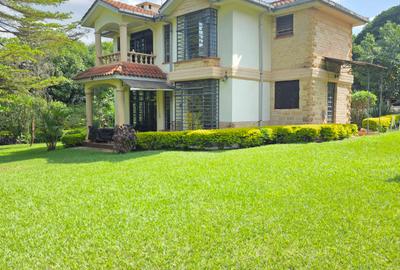 4 Bed Townhouse with En Suite in Rosslyn - 3