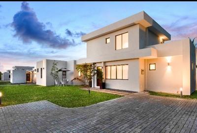 Serviced 3 Bed Apartment with En Suite in Nyali Area - 4