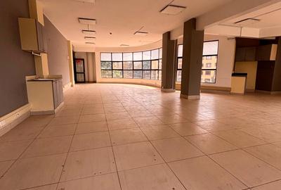 1,484 ft² Commercial Property with Service Charge Included in Westlands Area - 2