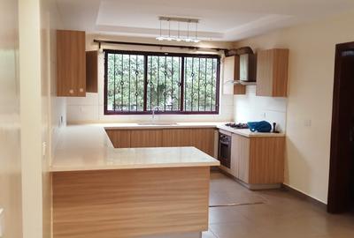 4 Bed Townhouse with En Suite in Lavington - 3