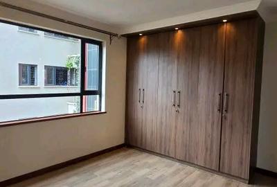 3 Bed Apartment with En Suite at 3Rd Parklands - 4