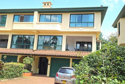4 Bed Townhouse with En Suite at Grevillea Grove