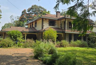 5 Bed House with En Suite at Redhil Road - 2
