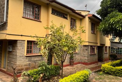 5 Bed Townhouse with En Suite at Langata - 4