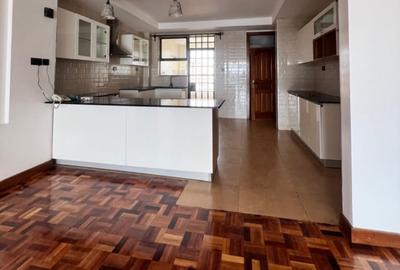 3 Bed Apartment with En Suite in Kileleshwa - 4